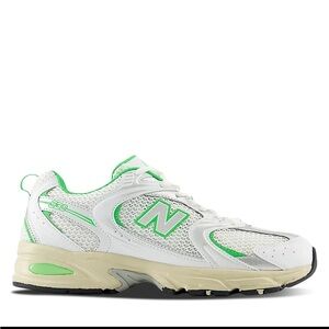 NEW BALANCE
530 SNEAKERS IN WHITE/GREEN/BEIGE